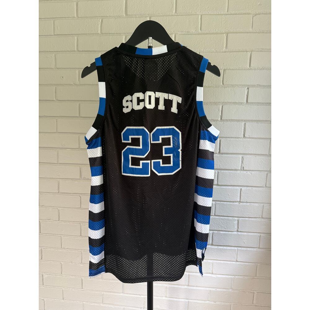 James Lafferty Signed Tree Hill Nathan Scott #23 Limited Edition Jersey M - Picture 5 of 6